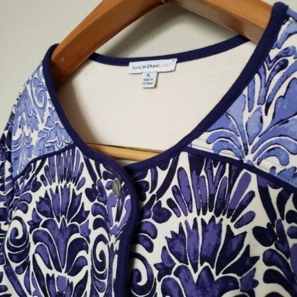 Isaac Mizrahi Floral Print Cardigan Blue Size Medium – Button Front Knit Top - Picture 9 of 14